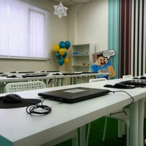 KIBERone для будущих КиберГероев в Ижевске! - КИБЕРшкола программирования для детей, компьютерные курсы для школьников, начинающих и подростков - KIBERone г. Саки